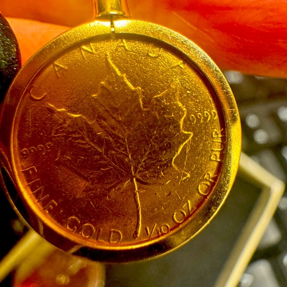 K24 Japan Solid Gold Coin Pendant 4.2g - Picture 1 of 13